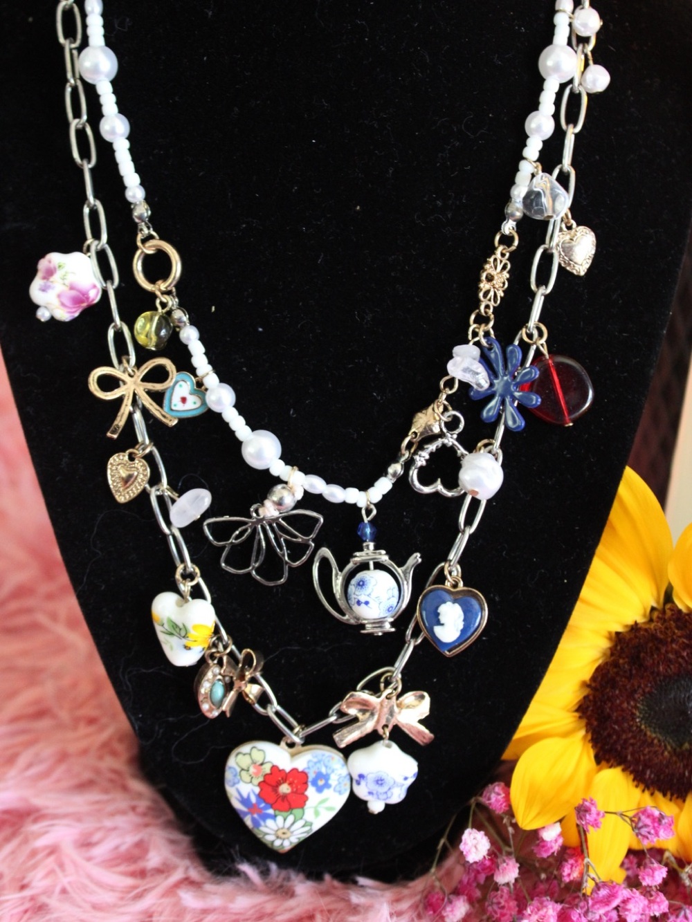 NWT Free People Layered Pearl Floral Charm Necklace MSRP $68 - Picture 3 of 14